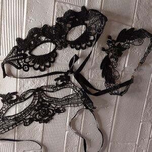 Elegant Black Lace Choker Necklace & Mask Set
